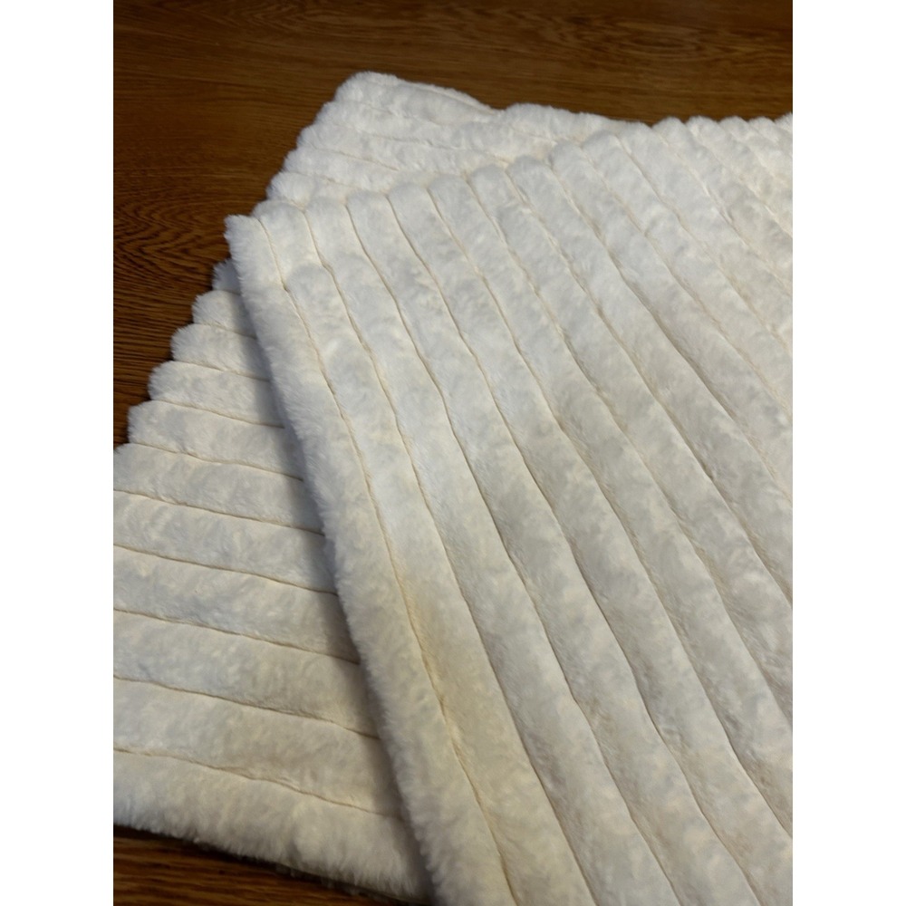 Throw Pillow Covers Decorative Faux Fur Set of 2 24x24 Inch Pillow Covers, Soft